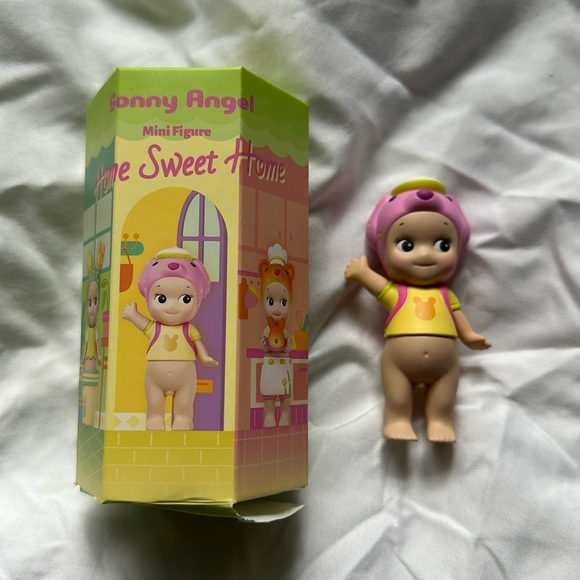 Sonny Angel Home Sweet Home Series - Picture 1 of 1